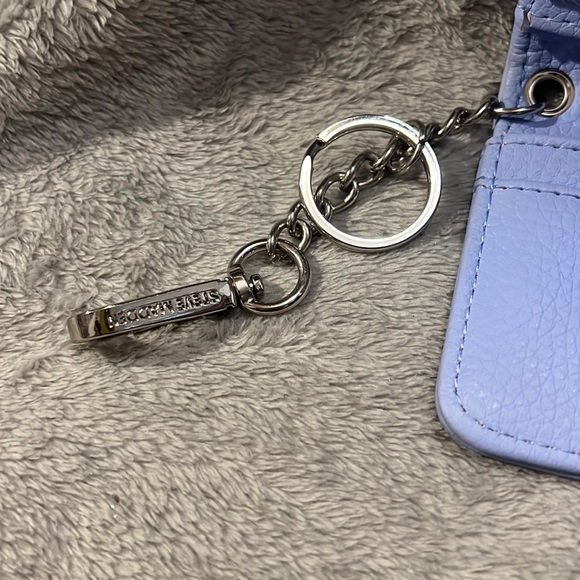 Steve Madden - Picture 3 of 3